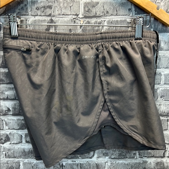 Nike Gray‎ Running Shorts - Picture 3 of 10